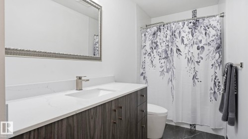 5107 57 Avenue, Stony Plain, AB - Indoor Photo Showing Bathroom