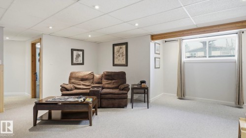 5107 57 Avenue, Stony Plain, AB - Indoor