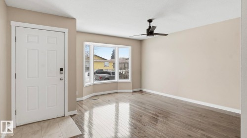 5107 57 Avenue, Stony Plain, AB - Indoor Photo Showing Other Room