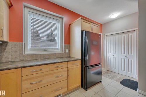 9555 73 Avenue, Edmonton, AB - Indoor Photo Showing Other Room