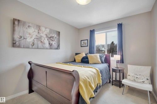 9555 73 Avenue, Edmonton, AB - Indoor Photo Showing Bedroom