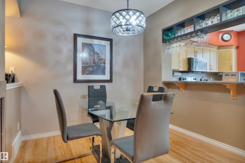 9555 73 Avenue, Edmonton, AB - Indoor Photo Showing Dining Room