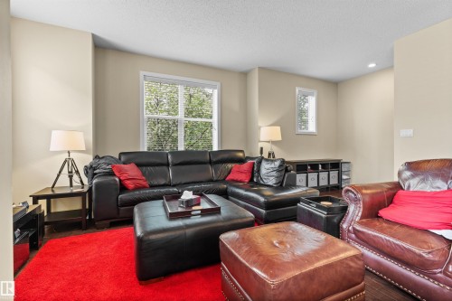 #25 655 Watt Blvd, Edmonton, AB - Indoor Photo Showing Living Room