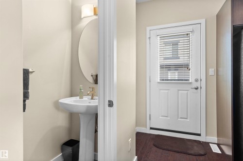 #25 655 Watt Blvd, Edmonton, AB - Indoor Photo Showing Bathroom