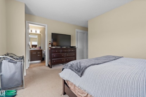 #25 655 Watt Blvd, Edmonton, AB - Indoor Photo Showing Bedroom