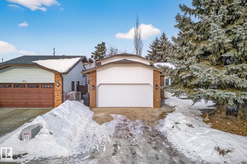 7924 157 Avenue, Edmonton, AB - Outdoor