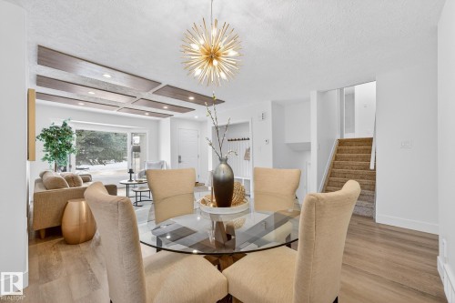 7924 157 Avenue, Edmonton, AB - Indoor Photo Showing Dining Room