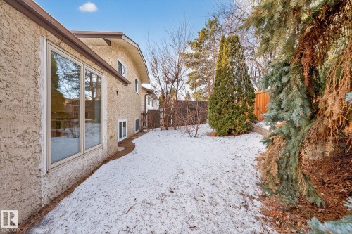 7924 157 Avenue, Edmonton, AB - Outdoor