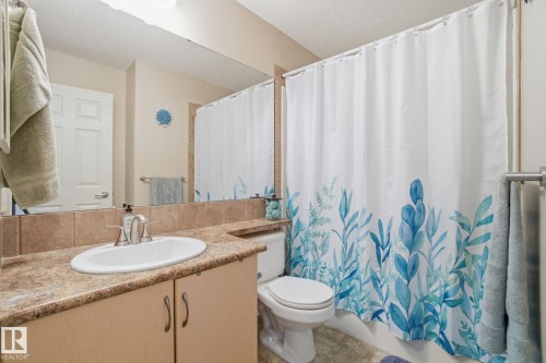 14048 151 Avenue, Edmonton, AB - Indoor Photo Showing Bathroom