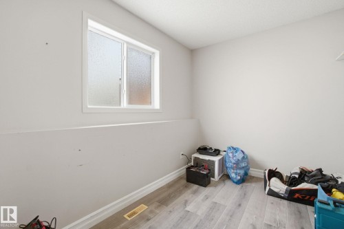 14048 151 Avenue, Edmonton, AB - Indoor