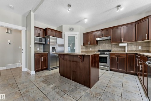 6159 12 Avenue, Edmonton, AB - Indoor Photo Showing Kitchen