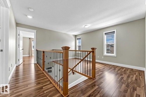 6159 12 Avenue, Edmonton, AB - Indoor Photo Showing Other Room