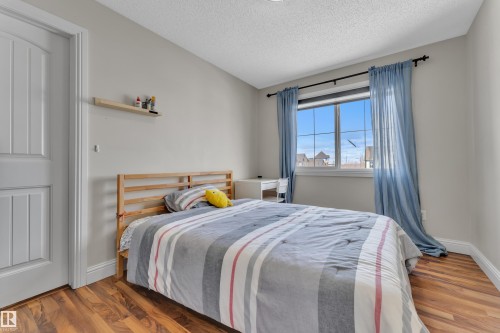 6159 12 Avenue, Edmonton, AB - Indoor Photo Showing Bedroom