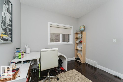 610 Albany Way, Edmonton, AB - Indoor Photo Showing Office