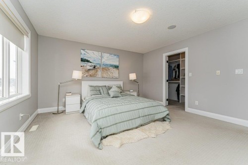 610 Albany Way, Edmonton, AB - Indoor Photo Showing Bedroom