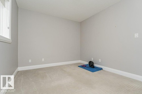 610 Albany Way, Edmonton, AB - Indoor Photo Showing Other Room