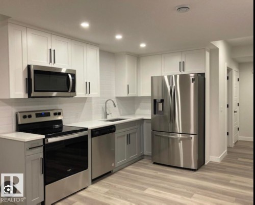 11706 126 Street, Edmonton, AB - Indoor Photo Showing Kitchen With Stainless Steel Kitchen