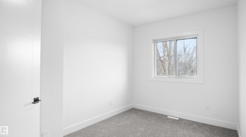 11706 126 Street, Edmonton, AB - Indoor Photo Showing Other Room