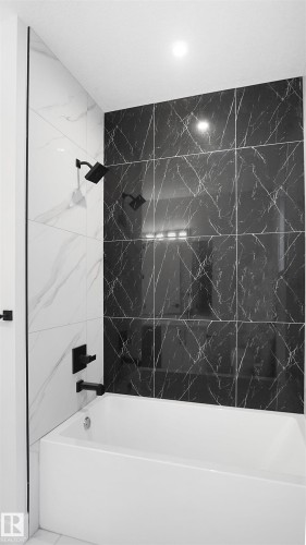 11706 126 Street, Edmonton, AB - Indoor Photo Showing Bathroom