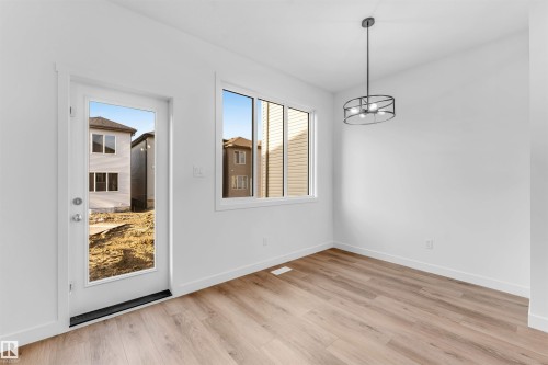 1216 13 Avenue, Edmonton, AB - Indoor Photo Showing Other Room