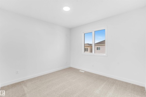 1216 13 Avenue, Edmonton, AB - Indoor Photo Showing Other Room