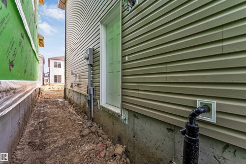 1216 13 Avenue, Edmonton, AB - Outdoor