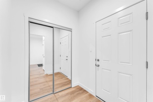 1216 13 Avenue, Edmonton, AB - Indoor Photo Showing Other Room