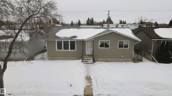 5312 51 Avenue  Bonnyville Town, AB T9N 2A4