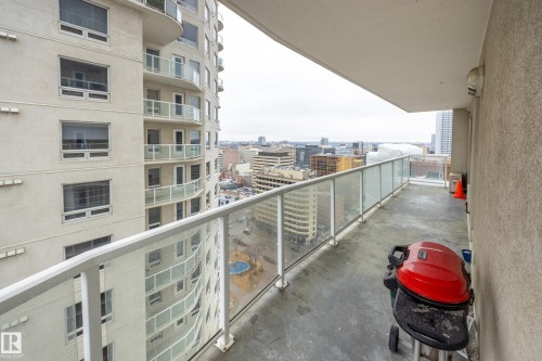 2004 10152 104 Street, Edmonton, AB - Outdoor With View With Exterior