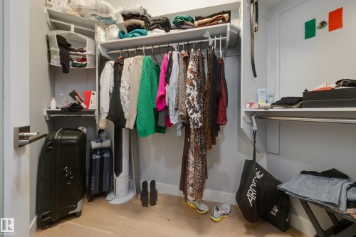 2004 10152 104 Street, Edmonton, AB - Indoor Photo Showing Other Room