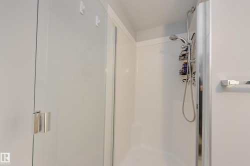 2004 10152 104 Street, Edmonton, AB - Indoor Photo Showing Bathroom