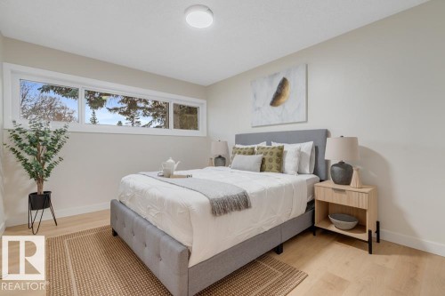 15022 86 Avenue, Edmonton, AB - Indoor Photo Showing Bedroom