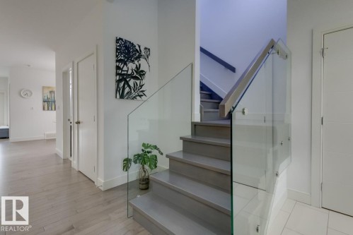 11045 85 Avenue, Edmonton, AB - Indoor Photo Showing Other Room