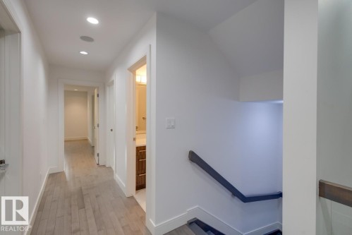 11045 85 Avenue, Edmonton, AB - Indoor Photo Showing Other Room