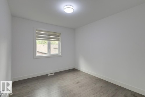 11045 85 Avenue, Edmonton, AB - Indoor Photo Showing Other Room
