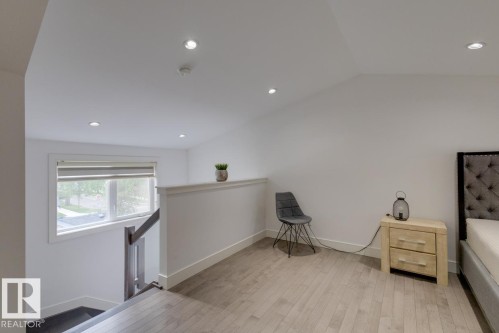 11045 85 Avenue, Edmonton, AB - Indoor