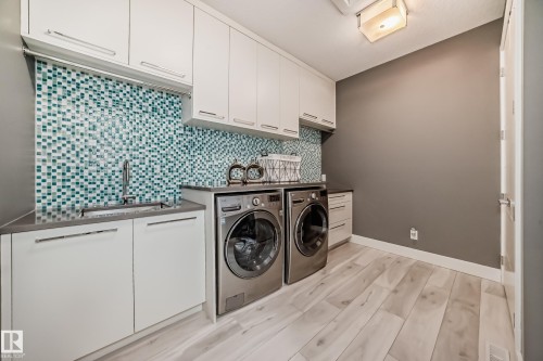 4129 Cameron Heights Point, Edmonton, AB - Indoor Photo Showing Laundry Room