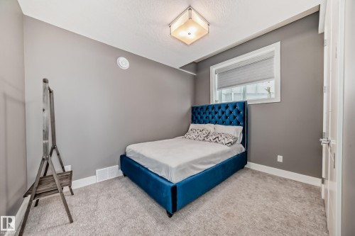 4129 Cameron Heights Point, Edmonton, AB - Indoor Photo Showing Bedroom