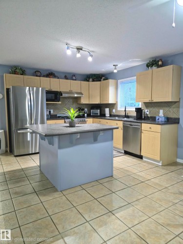 5146 54 Avenue, Redwater, AB - Indoor Photo Showing Kitchen