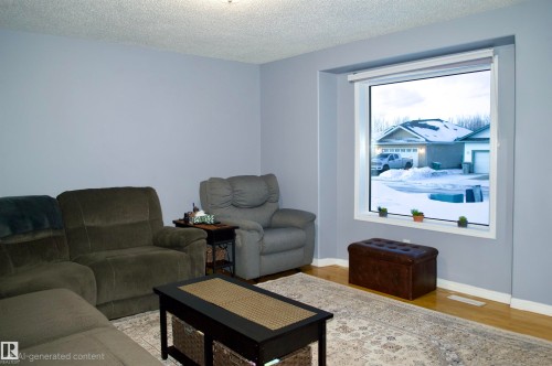 5146 54 Avenue, Redwater, AB - Indoor Photo Showing Living Room