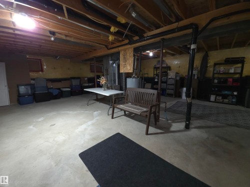 5146 54 Avenue, Redwater, AB - Indoor Photo Showing Other Room