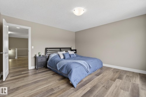 12152 172 Avenue, Edmonton, AB - Indoor Photo Showing Bedroom