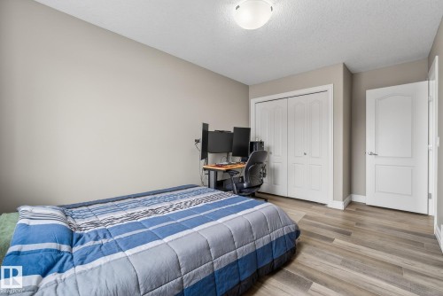12152 172 Avenue, Edmonton, AB - Indoor Photo Showing Bedroom