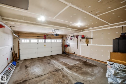 12152 172 Avenue, Edmonton, AB - Indoor Photo Showing Garage