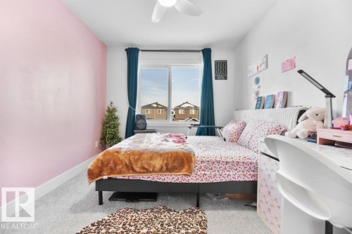 16 Raspberry Road, St. Albert, AB - Indoor Photo Showing Bedroom