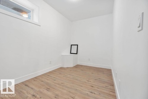 16 Raspberry Road, St. Albert, AB - Indoor Photo Showing Other Room