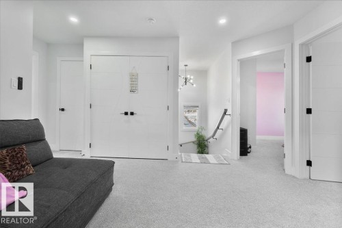 16 Raspberry Road, St. Albert, AB - Indoor Photo Showing Other Room