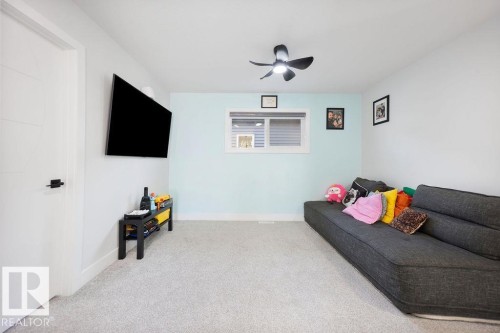 16 Raspberry Road, St. Albert, AB - Indoor