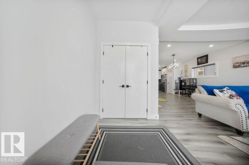 16 Raspberry Road, St. Albert, AB - Indoor Photo Showing Other Room