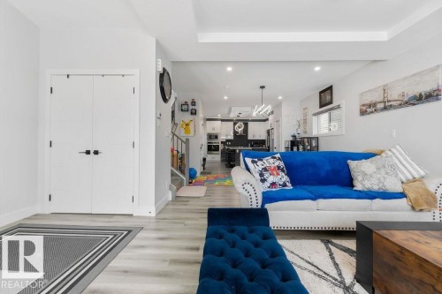 16 Raspberry Road, St. Albert, AB - Indoor Photo Showing Living Room